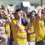 18.06.2022. Kielce. Kielczanie kibicowali Łomży Vive Kielce na Rynku / Fot. Wiktor Taszłow - Radio Kielce