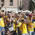 18.06.2022. Kielce. Kielczanie kibicowali Łomży Vive Kielce na Rynku / Fot. Wiktor Taszłow - Radio Kielce