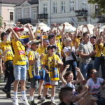 18.06.2022. Kielce. Kielczanie kibicowali Łomży Vive Kielce na Rynku / Fot. Wiktor Taszłow - Radio Kielce