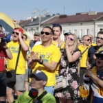 18.06.2022. Kielce. Kielczanie kibicowali Łomży Vive Kielce na Rynku / Fot. Wiktor Taszłow - Radio Kielce