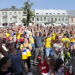 18.06.2022. Kielce. Kielczanie kibicowali Łomży Vive Kielce na Rynku / Fot. Wiktor Taszłow - Radio Kielce