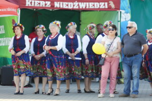 „Jawor u źródeł kultury. Zaproszenie”. Bawiliśmy się w Skarżysku i Włoszczowie - Radio Kielce