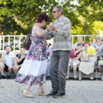 „Jawor u źródeł kultury. Zaproszenie”. Bawiliśmy się w Skarżysku i Włoszczowie - Radio Kielce