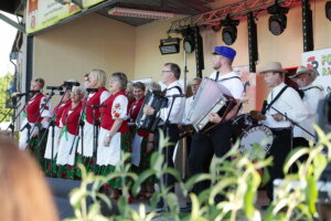 „Jawor u źródeł kultury. Zaproszenie”. Bawiliśmy się w Skarżysku i Włoszczowie - Radio Kielce