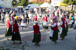 „Jawor u źródeł kultury. Zaproszenie”. Bawiliśmy się w Skarżysku i Włoszczowie - Radio Kielce