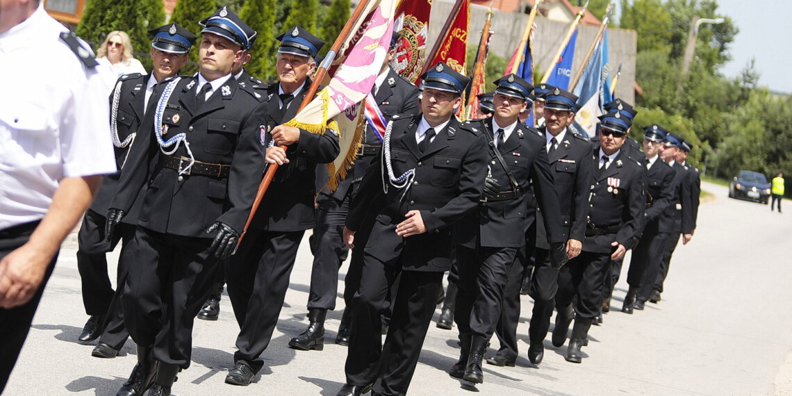 19.06.2022. Mokrsko Górrne. 100-lecie OSP / Fot. Wiktor Taszłow - Radio Kielce