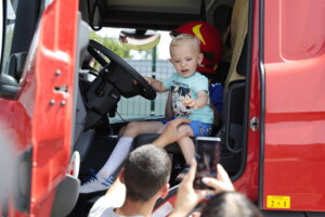 19.06.2022. Jędrzejów. Charytatywny turniej piłki nożnej dla 2,5-letniej Antosi Czarneckiej / Fot. Wiktor Taszłow - Radio Kielce