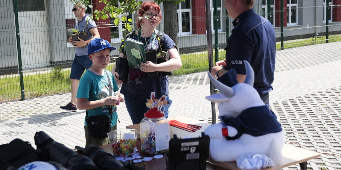 19.06.2022. Jędrzejów. Charytatywny turniej piłki nożnej dla 2,5-letniej Antosi Czarneckiej / Fot. Wiktor Taszłow - Radio Kielce