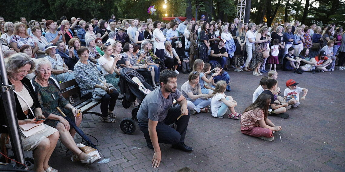 12.06.2022 Kielce. Spotkanie modlitewne. Uwielbienie Jarosław Kubalski / Radio Kielce