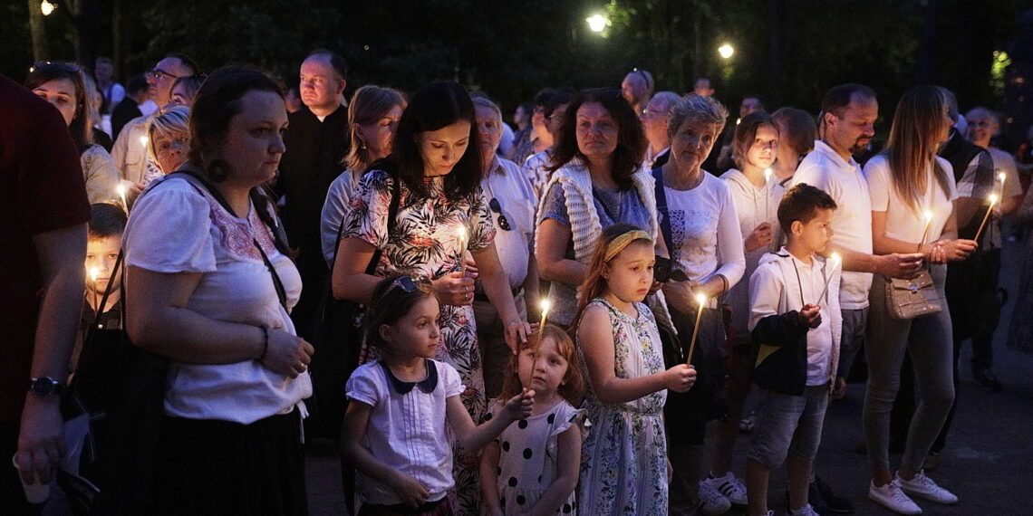 12.06.2022 Kielce. Spotkanie modlitewne. Uwielbienie Jarosław Kubalski / Radio Kielce