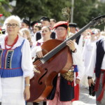 25.06.2022 Kielce. Jawor - u źródeł kultury. Korowód i koncert na Placu Artystów / fot. Jarosław Kubalski - Radio Kielce