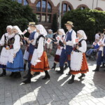 25.06.2022 Kielce. Jawor - u źródeł kultury. Korowód i koncert na Placu Artystów / fot. Jarosław Kubalski - Radio Kielce