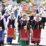 25.06.2022 Kielce. Jawor - u źródeł kultury. Korowód i koncert na Placu Artystów / fot. Jarosław Kubalski - Radio Kielce