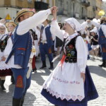 25.06.2022 Kielce. Jawor - u źródeł kultury. Korowód i koncert na Placu Artystów / fot. Jarosław Kubalski - Radio Kielce