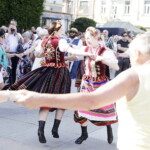 25.06.2022 Kielce. Jawor - u źródeł kultury. Korowód i koncert na Placu Artystów / fot. Jarosław Kubalski - Radio Kielce