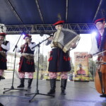 25.06.2022 Kielce. Jawor - u źródeł kultury. Korowód i koncert na Placu Artystów. Działoszacy / fot. Jarosław Kubalski - Radio Kielce