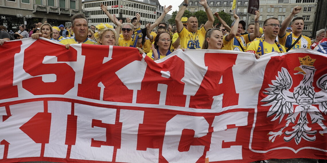 19.06.2022 Kolonia (Niemcy) Final Four Ligi Mistrzów. Przemarsz kibiców / Fot. Jarosław Kubalski - Radio Kielce