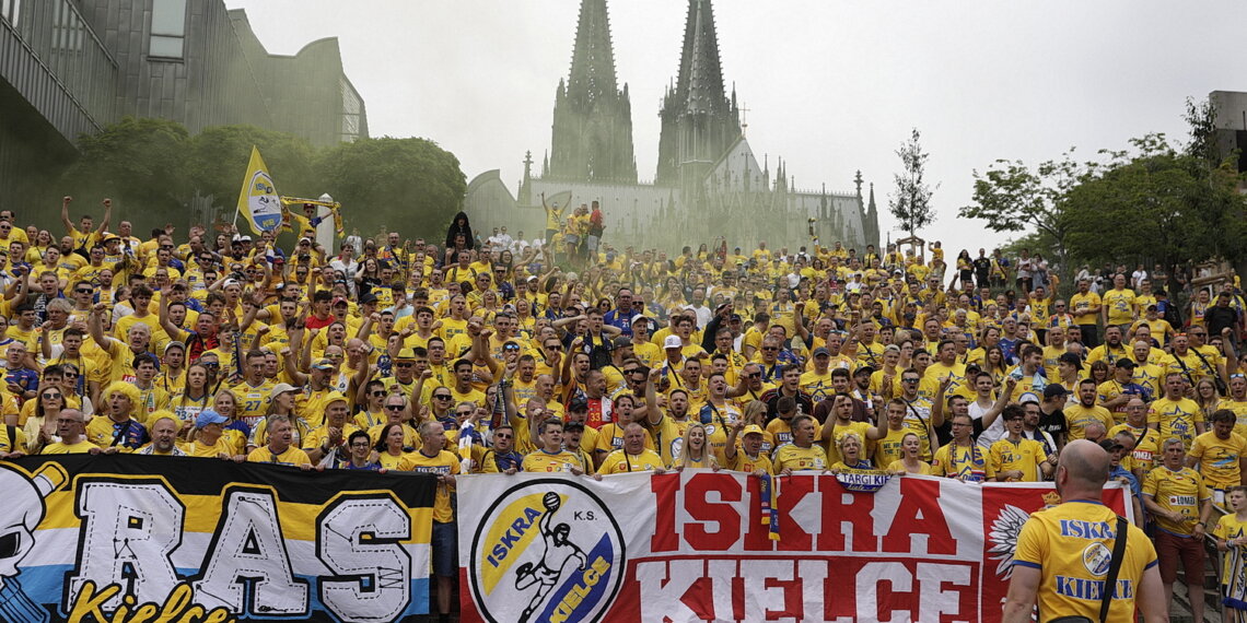 19.06.2022 Kolonia (Niemcy) Final Four Ligi Mistrzów. Przemarsz kibiców / Fot. Jarosław Kubalski - Radio Kielce