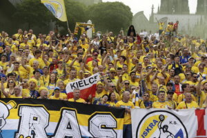 19.06.2022 Kolonia (Niemcy) Final Four Ligi Mistrzów. Przemarsz kibiców / Fot. Jarosław Kubalski - Radio Kielce