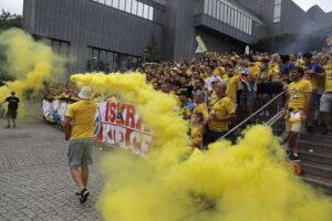 19.06.2022 Kolonia (Niemcy) Final Four Ligi Mistrzów. Przemarsz kibiców / Fot. Jarosław Kubalski - Radio Kielce