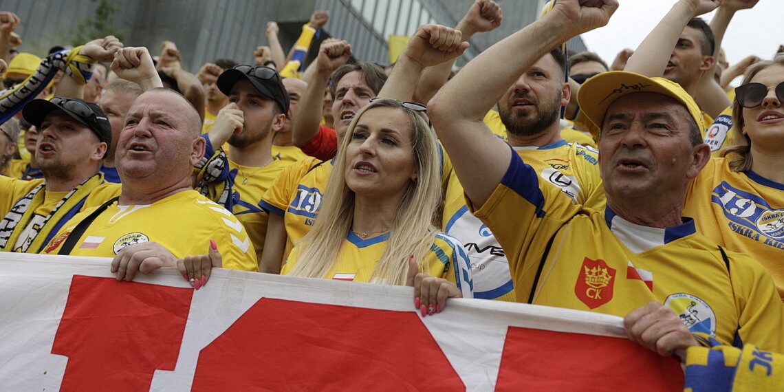 19.06.2022 Kolonia (Niemcy) Final Four Ligi Mistrzów. Przemarsz kibiców / Fot. Jarosław Kubalski - Radio Kielce