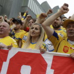 19.06.2022 Kolonia (Niemcy) Final Four Ligi Mistrzów. Przemarsz kibiców / Fot. Jarosław Kubalski - Radio Kielce