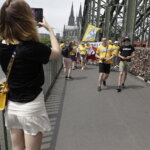 19.06.2022 Kolonia (Niemcy) Final Four Ligi Mistrzów. Przemarsz kibiców / Fot. Jarosław Kubalski - Radio Kielce