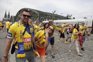 19.06.2022 Kolonia (Niemcy) Final Four Ligi Mistrzów. Przemarsz kibiców / Fot. Jarosław Kubalski - Radio Kielce