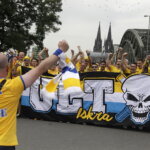 19.06.2022 Kolonia (Niemcy) Final Four Ligi Mistrzów. Przemarsz kibiców / Fot. Jarosław Kubalski - Radio Kielce