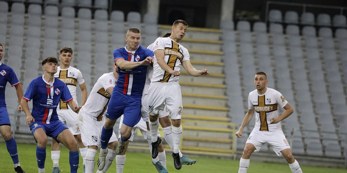 08.06.2022 Kielce. Finał Okręgowego Pucharu Polski. Mecz ŁKS Probudex Łagów - Granat Skarżysko-Kamienna