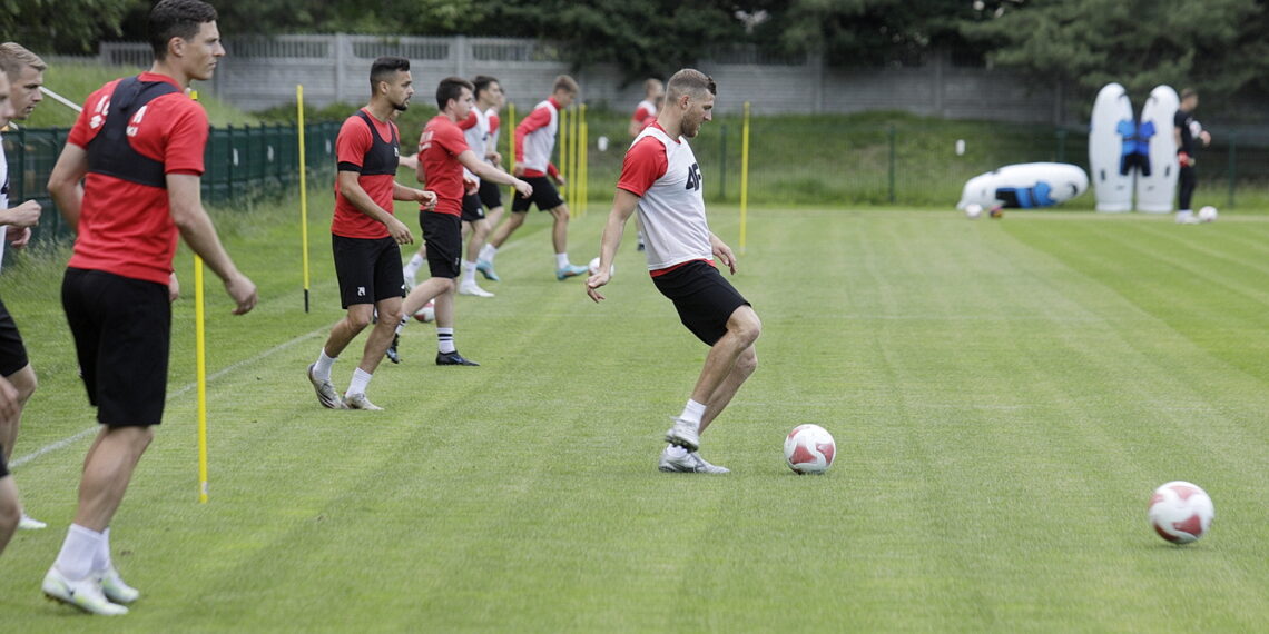 14.06.2022 Kielce. Trening piłkarzy Korony Kielce