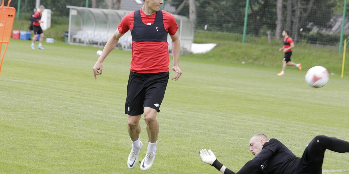 14.06.2022 Kielce. Trening piłkarzy Korony Kielce