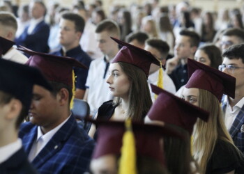 24.06.2022 Jędrzejów, Zespół Szkół im. ks. S. Konarskiego. Wojewódzkie zakończenie roku szkolnego / fot. Jarosław Kubalski - Radio Kielce