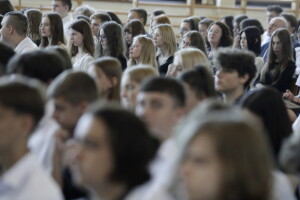 24.06.2022 Jędrzejów, Zespół Szkół im. ks. S. Konarskiego. Wojewódzkie zakończenie roku szkolnego / fot. Jarosław Kubalski - Radio Kielce