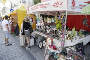 25.06.2022 Kielce. Jarmark na ulicy Sienkiewicza / fot. Jarosław Kubalski - Radio Kielce