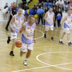 To było wspaniałe spotkanie po latach! - Radio Kielce 25.06.2022 Kielce. Koszykówka. Mecz gwiazd CERSANIT-u / fot. Jarosław Kubalski - Radio Kielce