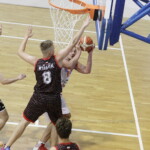 To było wspaniałe spotkanie po latach! - Radio Kielce 25.06.2022 Kielce. Koszykówka. Mecz gwiazd CERSANIT-u / fot. Jarosław Kubalski - Radio Kielce