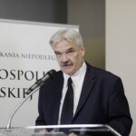 30.06.2022 Kielce. Przystanek Historia IPN. Debata w na temat pogromu kieleckiego. Na zdjęciu dr Ryszard Śmietanka-Kruszelnicki / Fot. Jarosław Kubalski - Radio Kielce