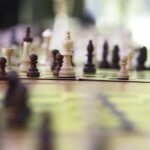 27.06.2022. Kielce. Park Miejski. Wakacyjna Szkoła Szachowa Radia Kielce / Fot. Jarosław Kubalski – Radio Kielce