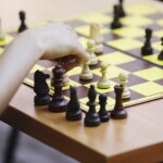 27.06.2022. Kielce. Park Miejski. Wakacyjna Szkoła Szachowa Radia Kielce / Fot. Jarosław Kubalski – Radio Kielce