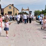 16.06.2022. Modliszewice. Boże Ciało. Procesja eucharystyczna / Magdalena Galas-Klusek / Radio Kielce