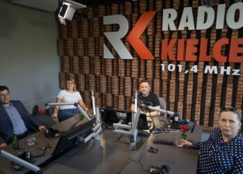 07.06.2022. Radio Kielce. Punkty Widzenia. Na zdjęciu (od lewej): Marcin Stępniewski - radny kielecki z klubu PiS, Katarzyna Czech-Kruczek - wiceprzewodnicząca Rady Miasta Kielce, Robert Szumielewicz - Radio Kielce, Anna Kibortt - wiceprzewodnicząca Rady Miasta Kielce / Dionizy Krawczyński / Radio Kielce