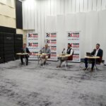 12.06.2022. Kielce. Studio Polityczne Radia Kielce. Na zdjęciu (od lewej): Michał Kita - Radio Kielce, Krzysztof Słoń - PiS, Krzysztof Sławiński - PO KO, Mateusz Brzeziński - Nowa Lewica, Dawid Lewicki - Konfederacja Partia KORWiN, Czesław Siekierski - PSL KP / Kamil Król / Radio Kielce