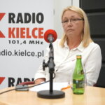 19.06.2022. Kielce. Studio Polityczne Radia Kielce. Na zdjęciu: Bogusława Długosz - Nowa Lewica / Fot. Sebastian Kalwat - Radio Kielce