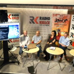 21.06.2022. Radio Kielce. Śniadanie prasowe. Na zdjęciu (od lewej): Robert Felczak - Radio Kielce, Rafał Szymczyk - Radio Kielce, Magdalena Sitek- Radio Kielce, Paweł Solarz - Radio Kielce, Renata Morąg - sekretarz redakcji / Fot. Piotr Kwaśniewski - Radio Kielce