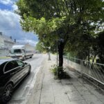 14.06.2022. Kielce. Ulica Częstochowska. Wytarta zebra oraz niewidoczny znak drogowy w pobliżu urzędu skarbowego / Jarosław Kubalski / Radio Kielce