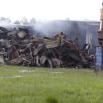 31.05.2022. Promnik. Dogaszanie pożaru wysypiska / Jarosław Kubalski / Radio Kielce