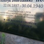 12.06.2022. Gorzków. Odsłonięcie na cmentarzu pomnika upamiętniającego mjr Henryka Dobrzańskiego „Hubala” / Marta Gajda-Kruk / Radio Kielce