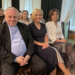 13.06.2022. Kielce. Podsumowanie kampanii Caritas Diecezji Kieleckiej „Pola Nadziei”. Na zdjęciu (od lewej): ks. Stanisław Słowik - dyrektor Caritas Diecezji Kieleckiej, Renata Janik - wicemarszałek województwa świętokrzyskiego, Katarzyna Nowacka - świętokrzyski wicekurator oświaty / Iwona Murawska / Radio Kielce