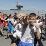 11.06.2022. Kielce, Targi Kielce. I Międzynarodowe Targi Boksu. Ustanowienie rekordu Polski w jednoczesnym treningu / Jarosław Kubalski / Radio Kielce